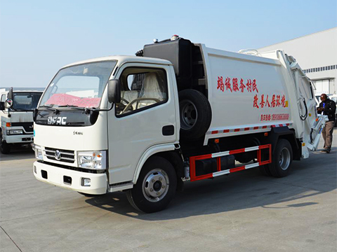 Dongfeng Camión compactador de basura de 4 metros cúbicos