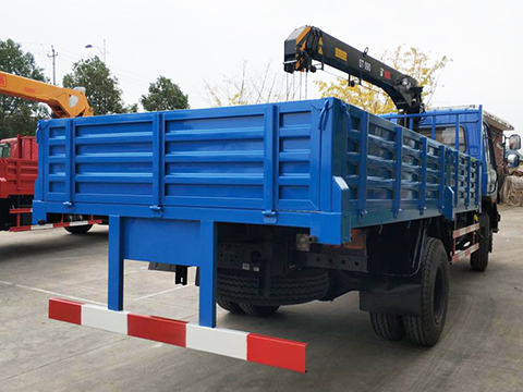Camión grúa de 15 ton Dongfeng