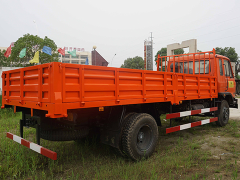 Dongfeng Euro III Camión de carga media motor diesel 7 a 8 ton