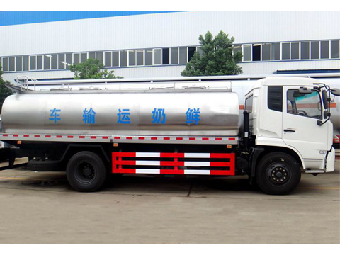10000 Litros Camiones cisterna leche en carretera