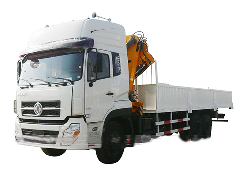 Camion-grue articulée Dongfeng 6 tonnes