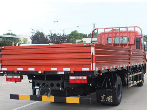 Camion de moyen Dongfeng 7 à 8 tonnes