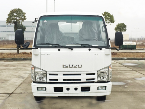 Arroseuse Isuzu 4x2 4000L