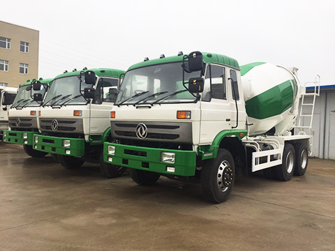 Dongfeng 8 to 9 m<sup>3</sup> Concrete Mixer Truck