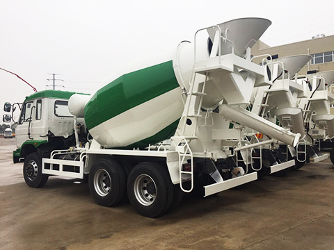 Dongfeng 8 to 9 m<sup>3</sup> Concrete Mixer Truck