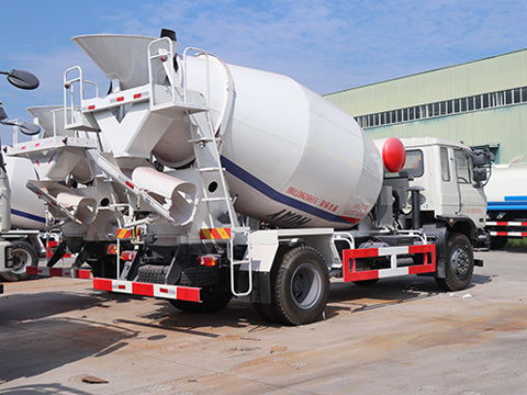 Dongfeng 6 Cubic Meter Concrete Mixer Truck