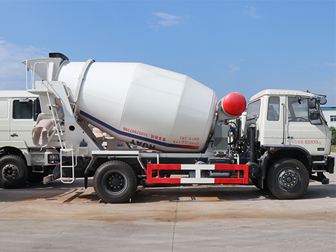 Dongfeng 6 Cubic Meter Concrete Mixer Truck