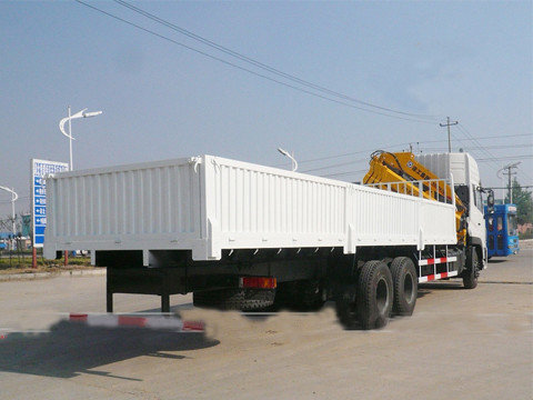 Dongfeng Lorry Truck with 6 ton Articulated Crane Truck
