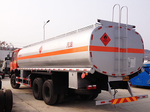 Dongfeng Euro III Standard Diesel Engine 20000L Fuel Tank Truck