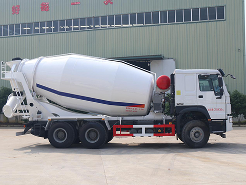 Howo 10 Cubic Meter Concrete Mixer Truck