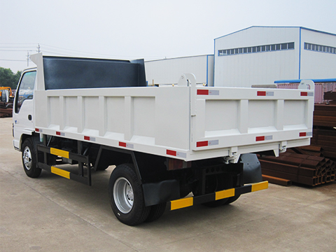 Isuzu 4 to 5 ton Dump Truck/Tipper Truck